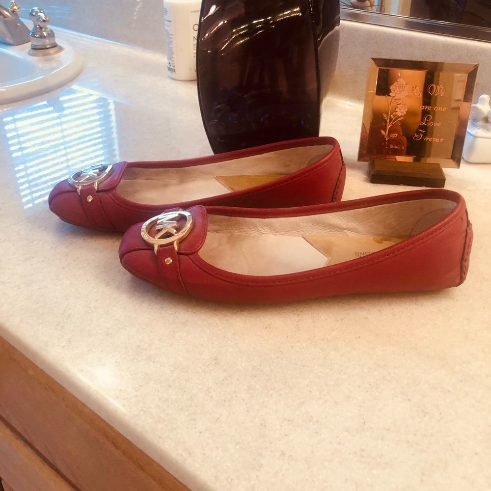 Michael Khors Red Flats